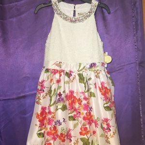 Brand New Ivory/Floral Dress Girls size 14